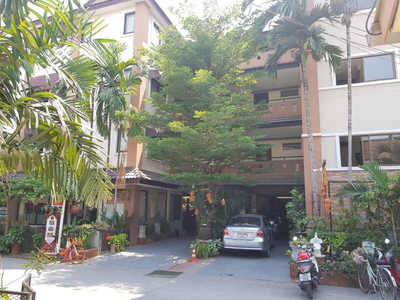 Piyanattha House Villa Chiang Mai Exterior photo
